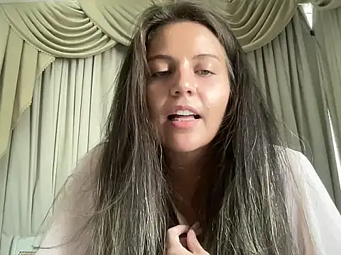 Peaches0777 online show from 31, 5, 2026