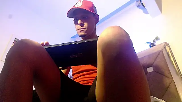 Snapshot of Brendt_Hotx chatting on 14, 6, 2026 Brendt Hotx online show from 14, 6, 2026