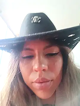 Snapshot of CleoDely chatting on 9, 6, 2026 CleoDely online show from 9, 6, 2026
