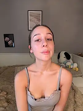 ChiaraMauzi online show from 13, 7, 2026