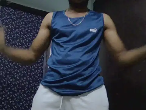 Hottie Guy hyd3 online show from 24, 6, 2026
