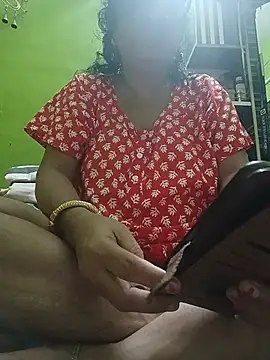Snapshot of chatterjeesayani567 chatting on 4, 7, 2026 chatterjeesayani567 online show from 4, 7, 2026