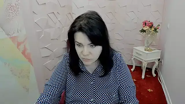 Julia reeves online show from 1, 6, 2026