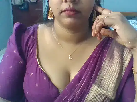 Snapshot of Tamil_hot_Meenu chatting on 9, 6, 2026 Tamil hot Meenu online show from 9, 6, 2026