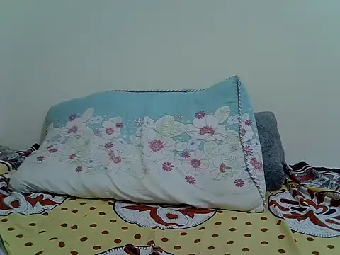 freakypetite online show from 19, 6, 2026