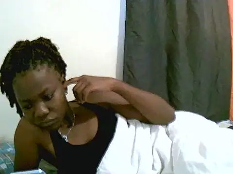 Snapshot of QueenSar chatting on 22, 6, 2026 QueenSar online show from 22, 6, 2026