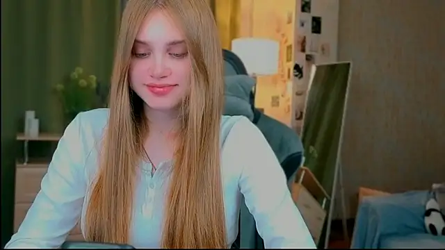 Snapshot of yourbeautyarya chatting on 18, 7, 2026 yourbeautyarya online show from 18, 7, 2026