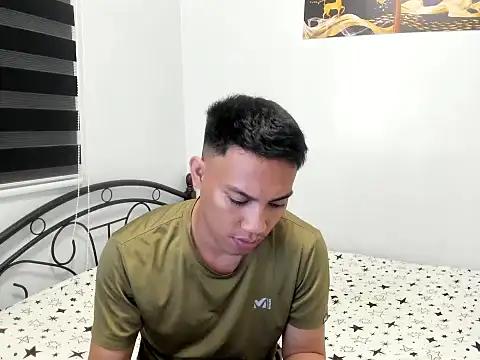 urfucker vinz online show from 24, 6, 2026