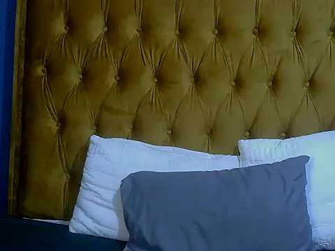 sweetcandyxxx24 online show from 18, 6, 2026
