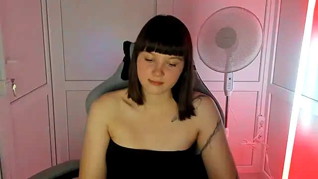 Vanilla Vixen online show from 18, 6, 2026