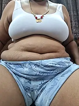 Snapshot of Hot_Sreeja_Tamil chatting on 8, 7, 2026 Hot Sreeja Tamil online show from 8, 7, 2026