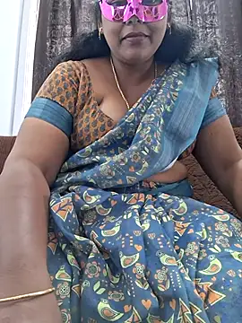 Snapshot of Hot_Sreeja_Tamil chatting on 27, 7, 2026 Hot Sreeja Tamil online show from 27, 7, 2026