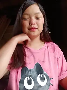 Snapshot of Linna-bae chatting on 15, 6, 2026 Linna-bae online show from 15, 6, 2026