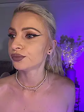 JulliaAly online show from 14, 6, 2026