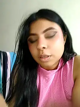 DanniValencia online show from 17, 7, 2026