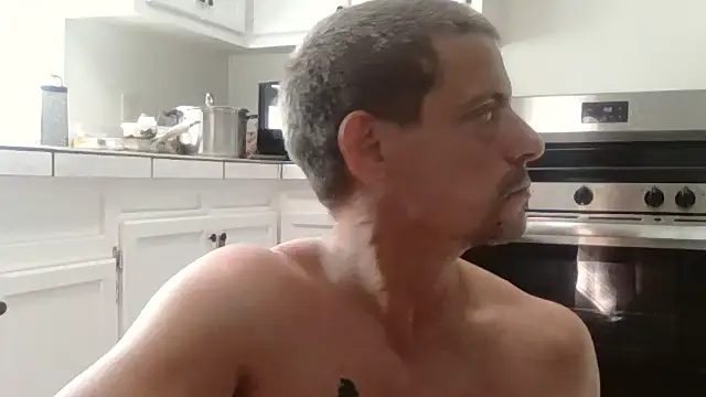 Daddy Smallz xxx online show from 15, 7, 2026