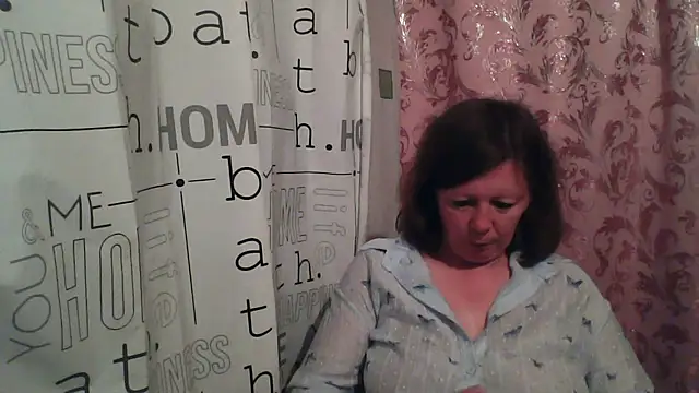 Snapshot of Schastlivaya43 chatting on 8, 7, 2026 Schastlivaya43 online show from 8, 7, 2026