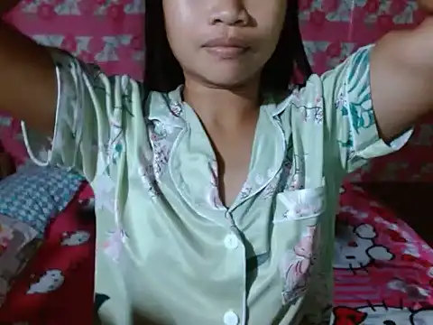 Snapshot of Itsme_Foxy_Shantale chatting on 18, 6, 2026 Itsme Foxy Shantale online show from 18, 6, 2026