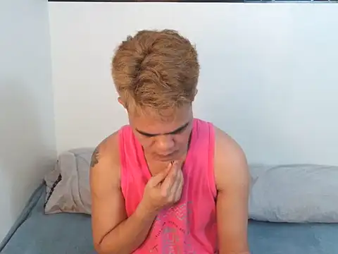 yourmikexxx online show from 14, 6, 2026