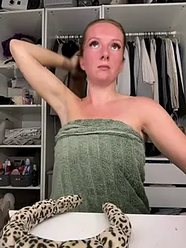 Sofiaswrldxo online show from 9, 7, 2026