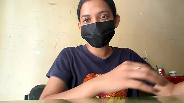 Snapshot of yuna_luxy chatting on 22, 6, 2026 yuna luxy online show from 22, 6, 2026