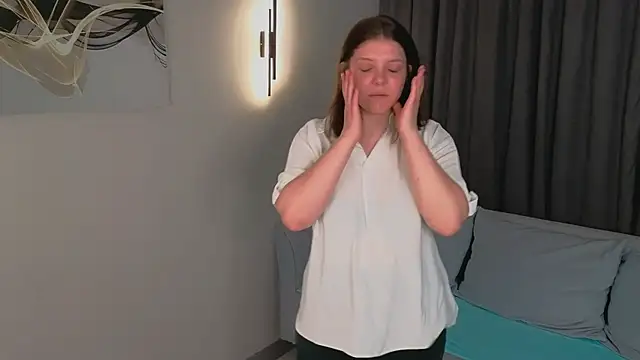 DebraaGraham online show from 11, 6, 2026