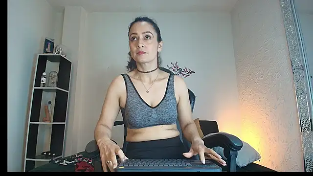  Anais Lanz online show from 7, 7, 2026