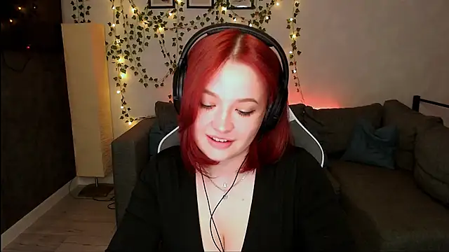 Snapshot of MiaSelene_ chatting on 18, 6, 2026 MiaSelene online show from 18, 6, 2026