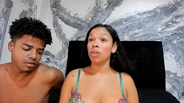 TaylorAndThalia online show from 9, 7, 2026