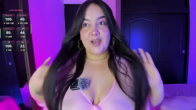 EvaBigBoobs online show from 12, 6, 2026