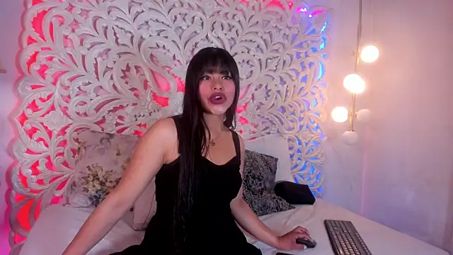 Natasha rosee  online show from 23, 7, 2026