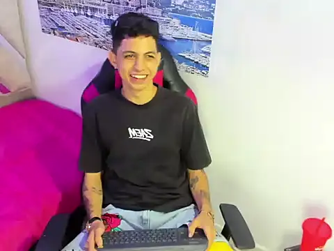 cameron lux77 online show from 2, 7, 2026