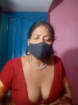 Snapshot of YAMUNA_033 chatting on 26, 6, 2026 YAMUNA 033 online show from 26, 6, 2026