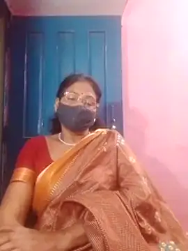 Snapshot of YAMUNA_033 chatting on 27, 6, 2026 YAMUNA 033 online show from 27, 6, 2026