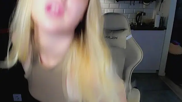 blonde kellyy online show from 25, 6, 2026