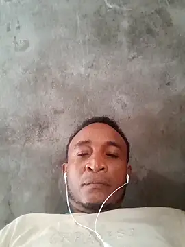 Snapshot of finebone chatting on 8, 6, 2026 finebone online show from 8, 6, 2026
