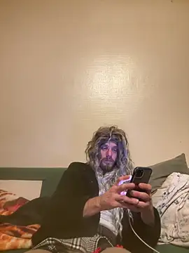 steph-travesti online show from 9, 6, 2026