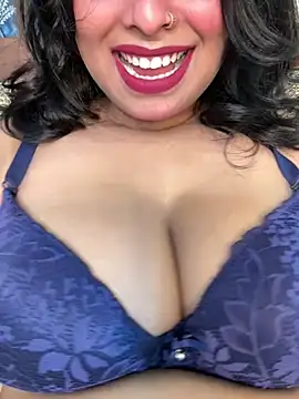 Nottyy Bella  online show from 25, 7, 2026