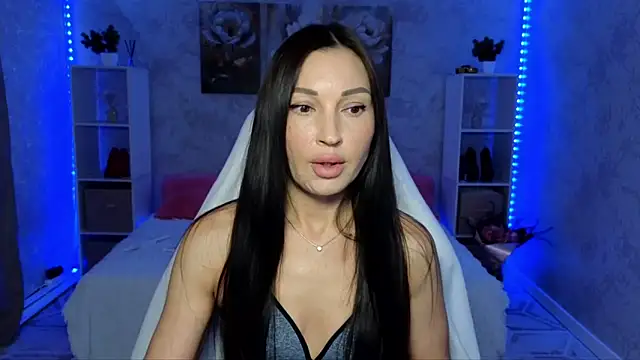 Snapshot of NikoleMills chatting on 19, 6, 2026 NikoleMills online show from 19, 6, 2026