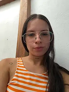 miimii lovee online show from 23, 6, 2026