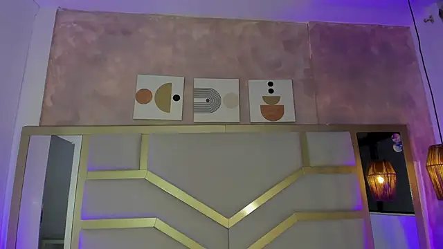 Victoria-Luxx online show from 23, 7, 2026