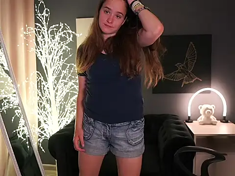 SuzySKy online show from 11, 6, 2026