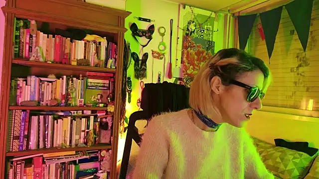 mina here online show from 15, 7, 2026