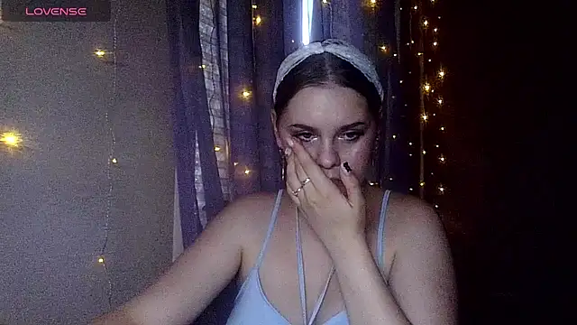 dakota charm  online show from 27, 6, 2026
