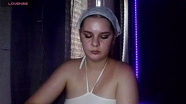 dakota charm  online show from 3, 7, 2026