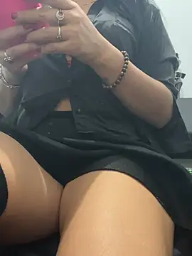SAKURA AKEMI online show from 17, 6, 2026