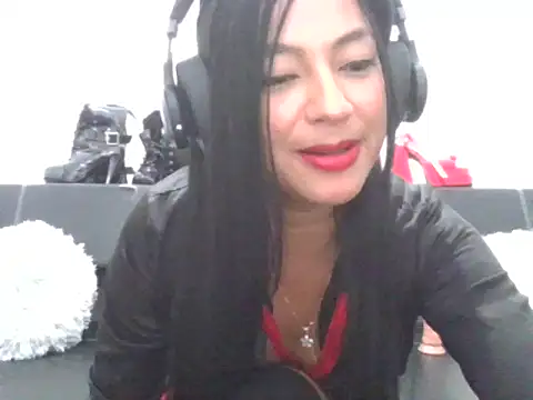 SAKURA AKEMI online show from 24, 6, 2026