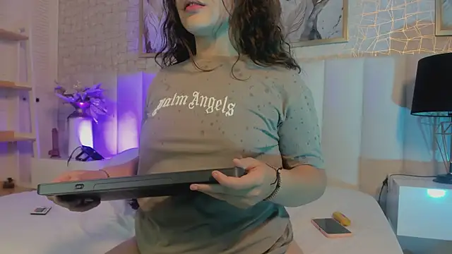 sofia vance online show from 11, 7, 2026