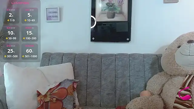 chantal bigboobis online show from 18, 6, 2026
