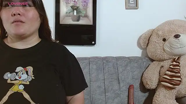 chantal bigboobis online show from 21, 7, 2026